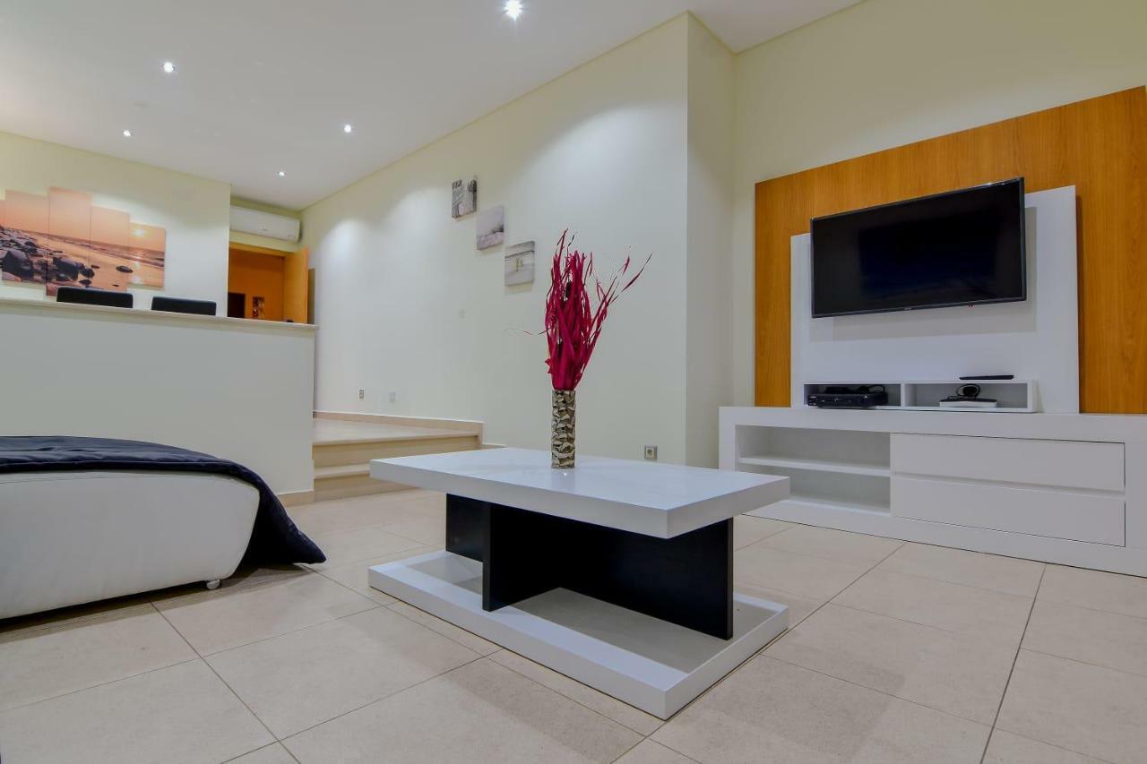 אלבופיירה Stunning Villa With Pool מראה חיצוני תמונה